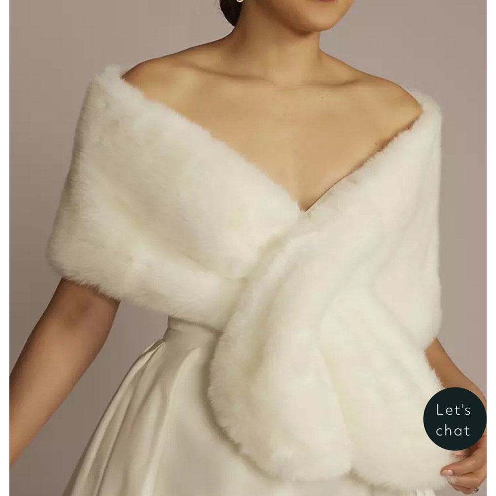 Pull-through Faux-Fur Shoulder Wrap